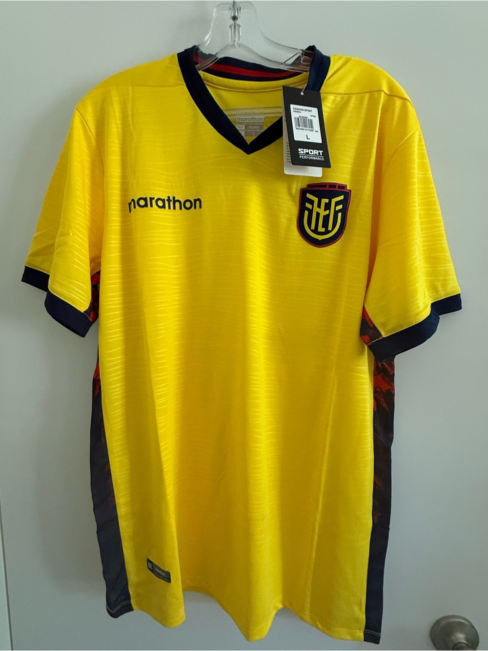 Marathon Ecuador National Team Soccer Jersey Yellow/Black Size L